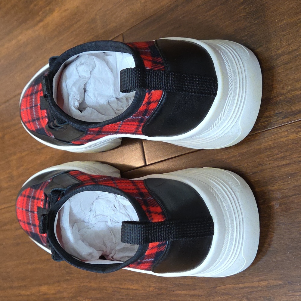 LINEA PAOLO ROWEN SLIP ON PLATFORM SNEAKERS RED BLACK WHITE PLAID NEW IN BOX 7 - Picture 5 of 12